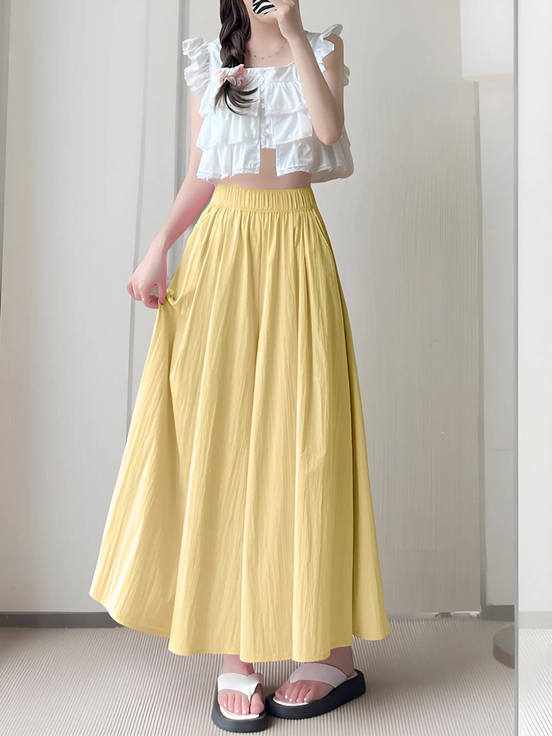Light yellow - Short