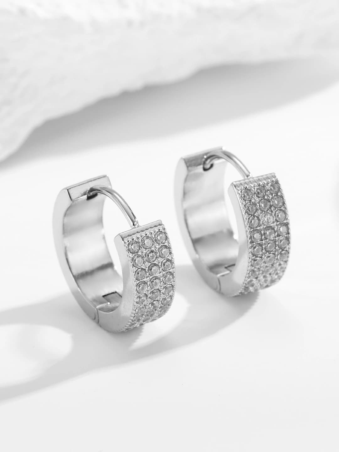 E0173S Triple row diamond earrings
