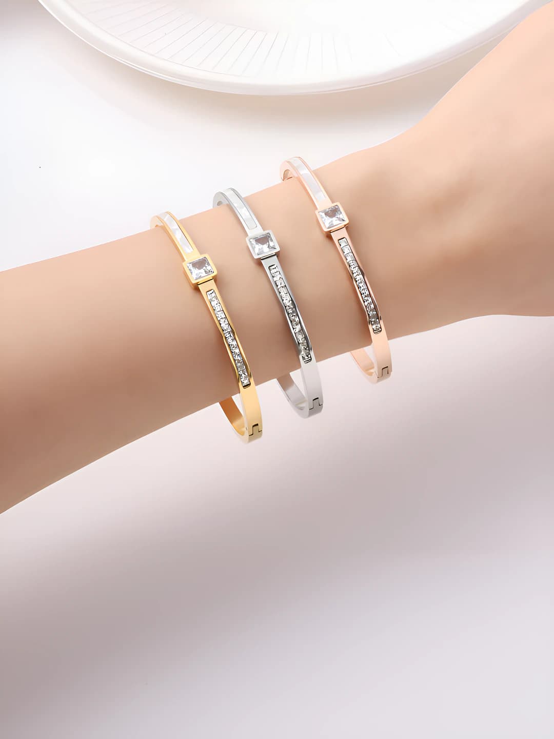 Women's titanium steel bracelet with white mother of pearl and square rhinestones, sweet and cool style, design element
