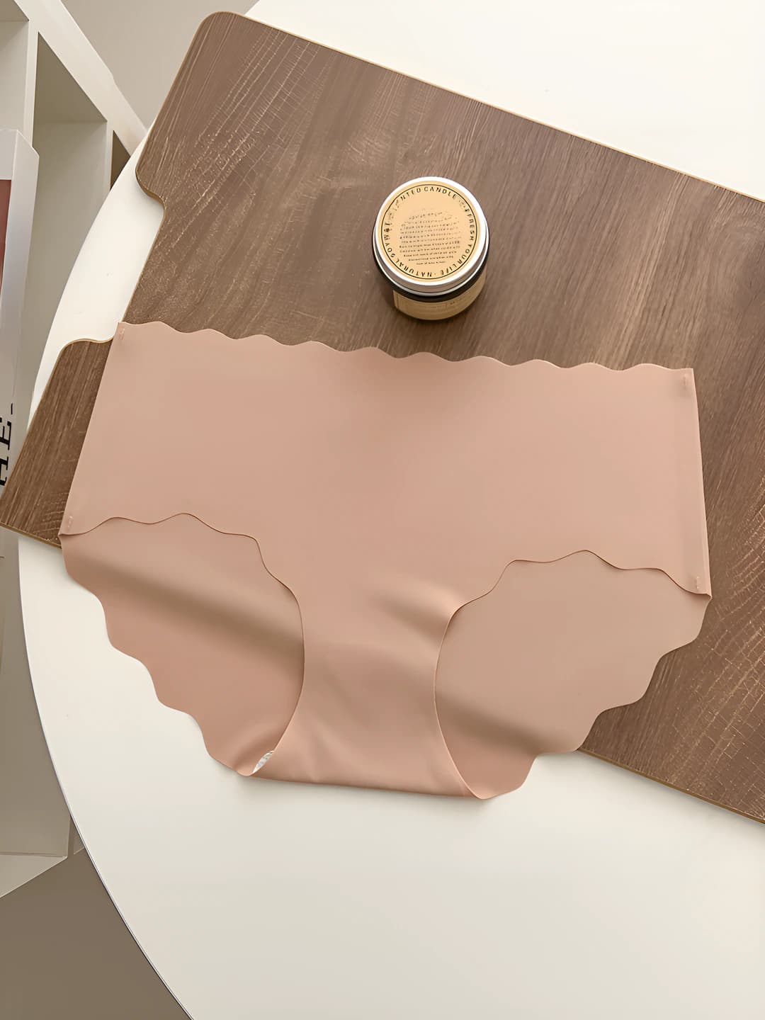 Deep skin tone