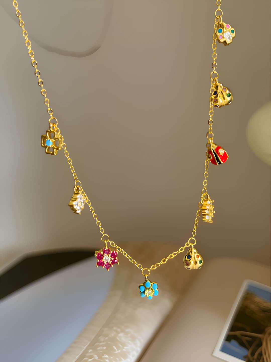 Women's necklace: spring vacation series, rhombus flower pendant, zircon inlay, light luxury style, daily