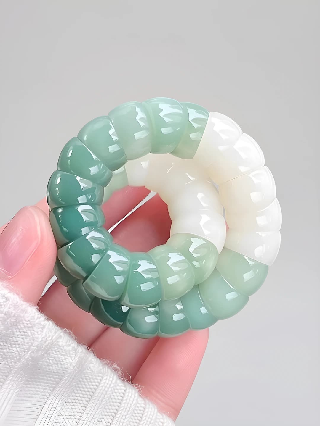 Two-tone green bangle