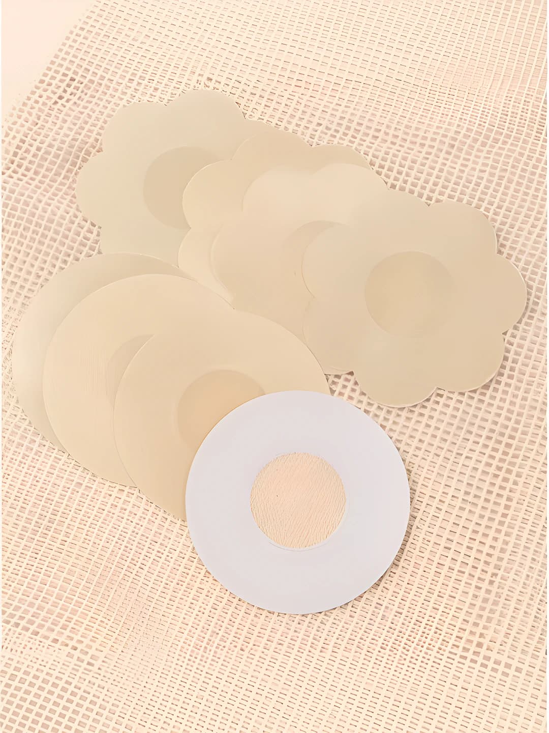 Disposable skin-tone floral nipple covers (20 pcs)