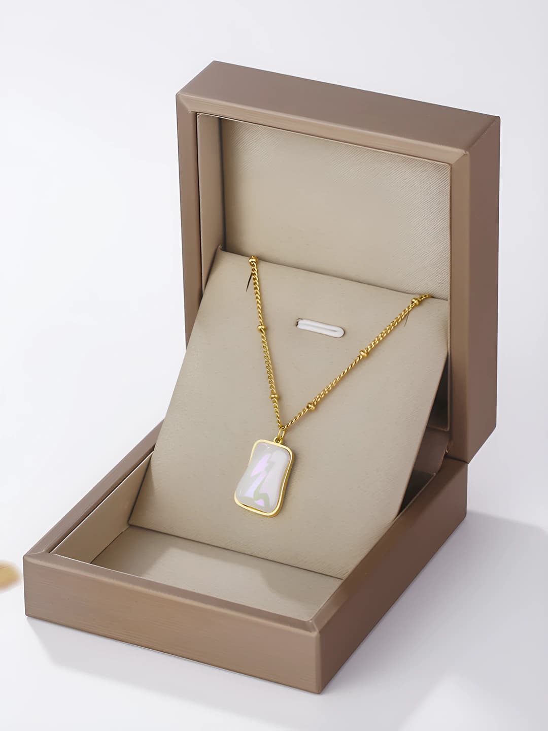 9081-Gold