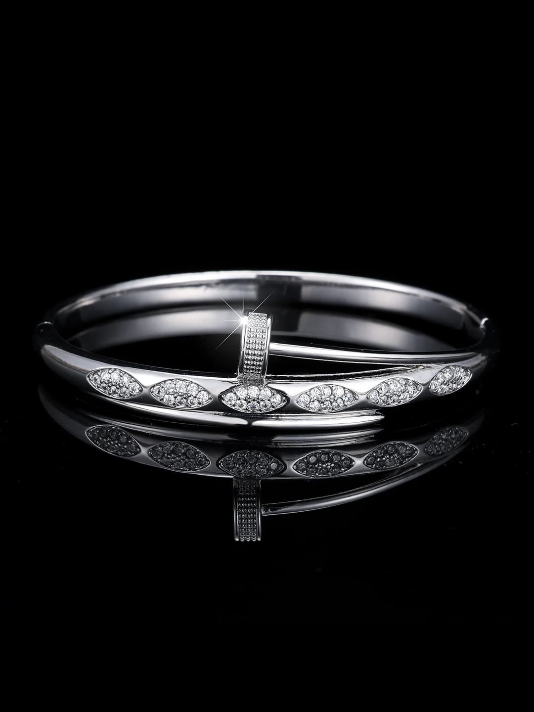 S62233 Silver