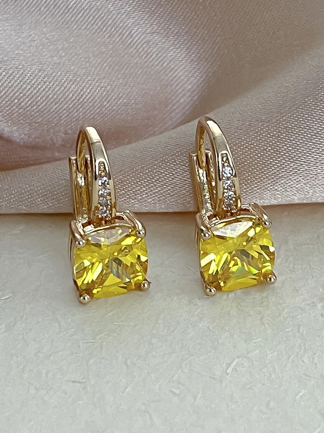 Gold - Yellow