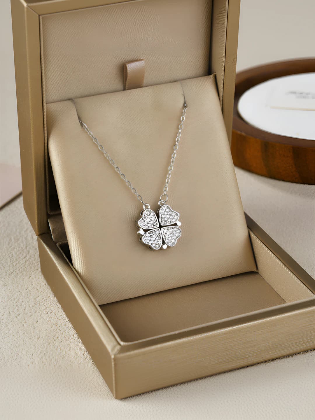 Silver clover