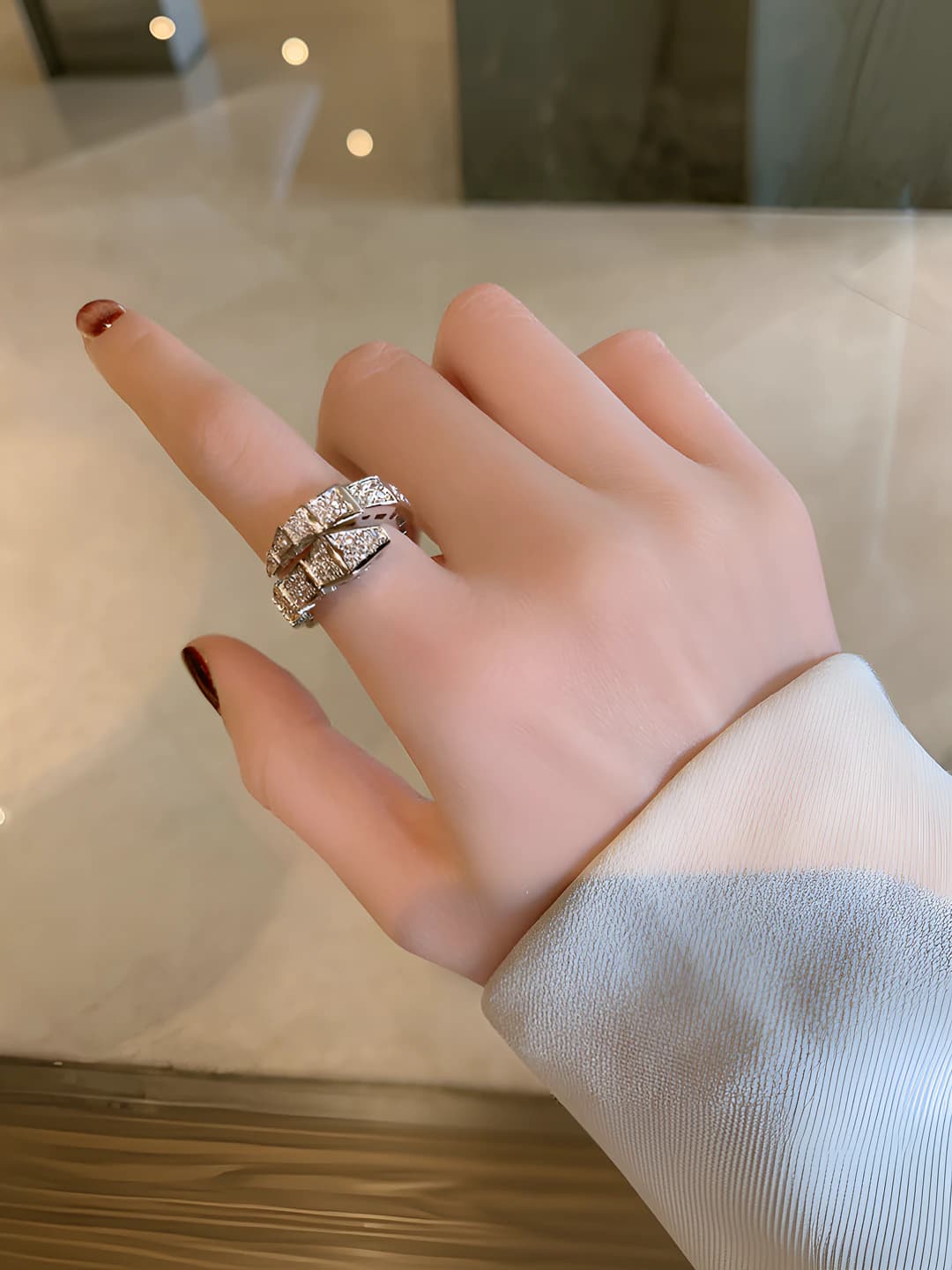 Pavé snake ring