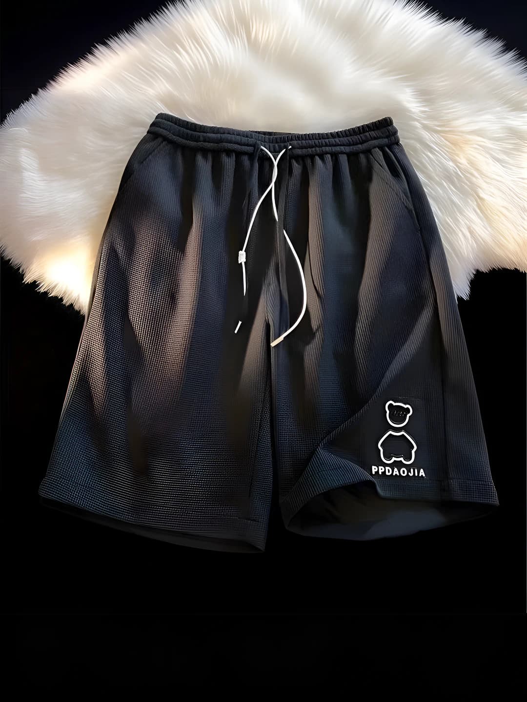 D06 shorts Qora