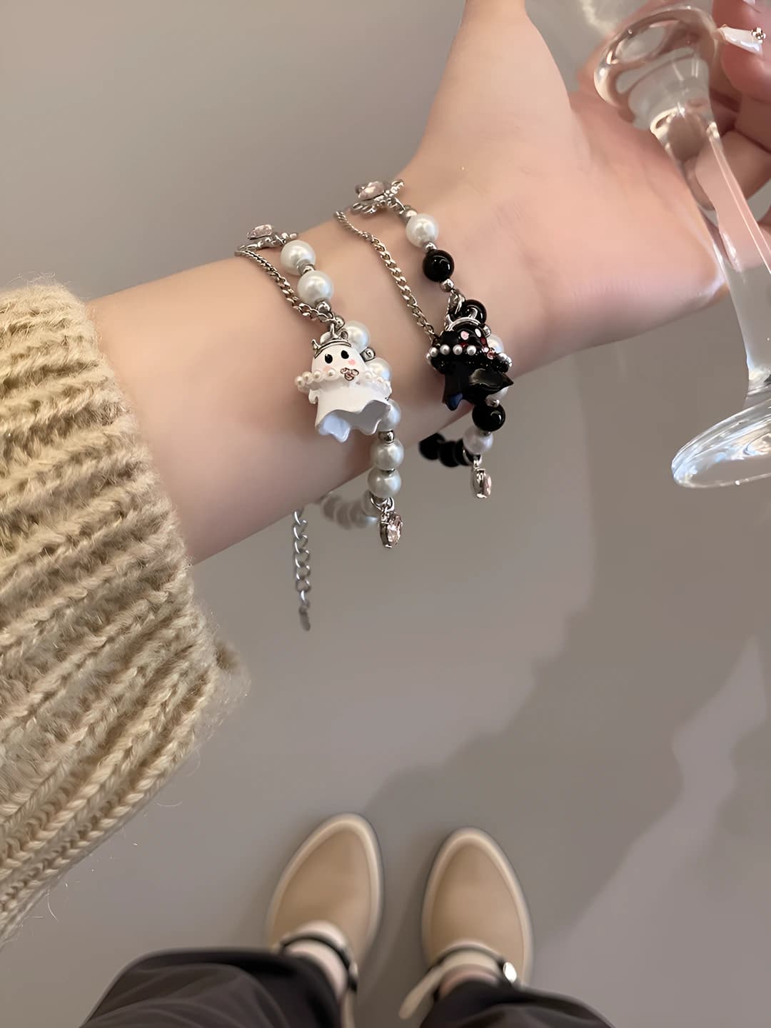 Women's black and white small ghost beaded bracelet, geometric shape, skull design element, Japanese-Korean style, for couples