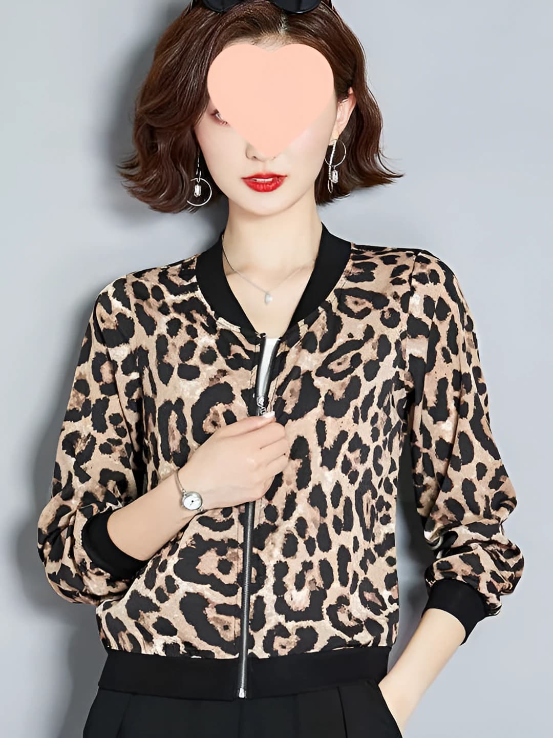 2030 Khaki Leopard Print