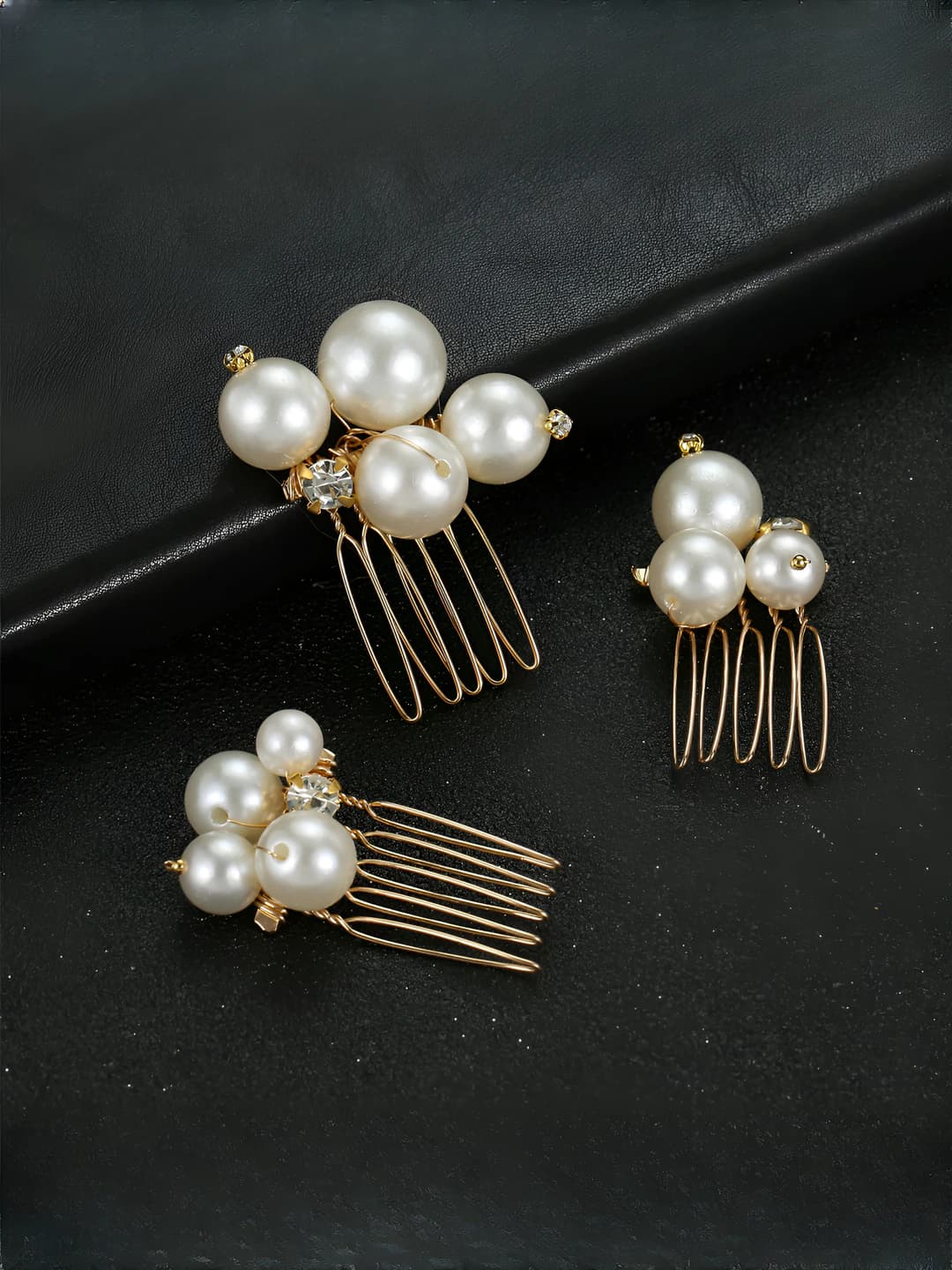 Women's set of 3 pearl hair combs and clips, bridal wedding headpiece