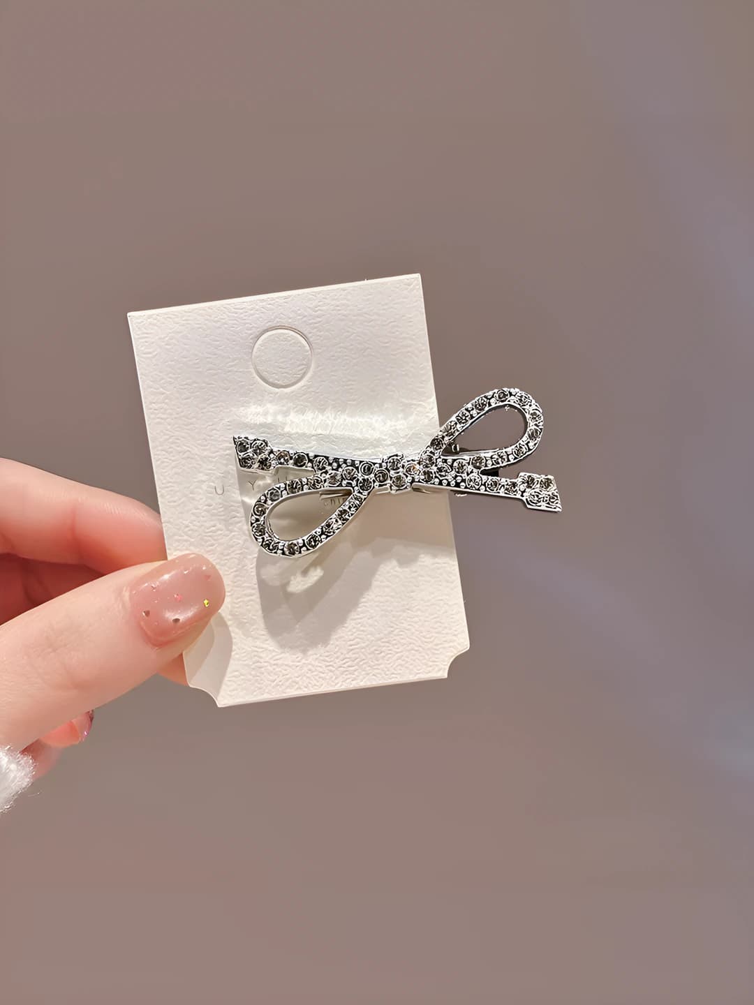 1# Silver bow hair clip - single