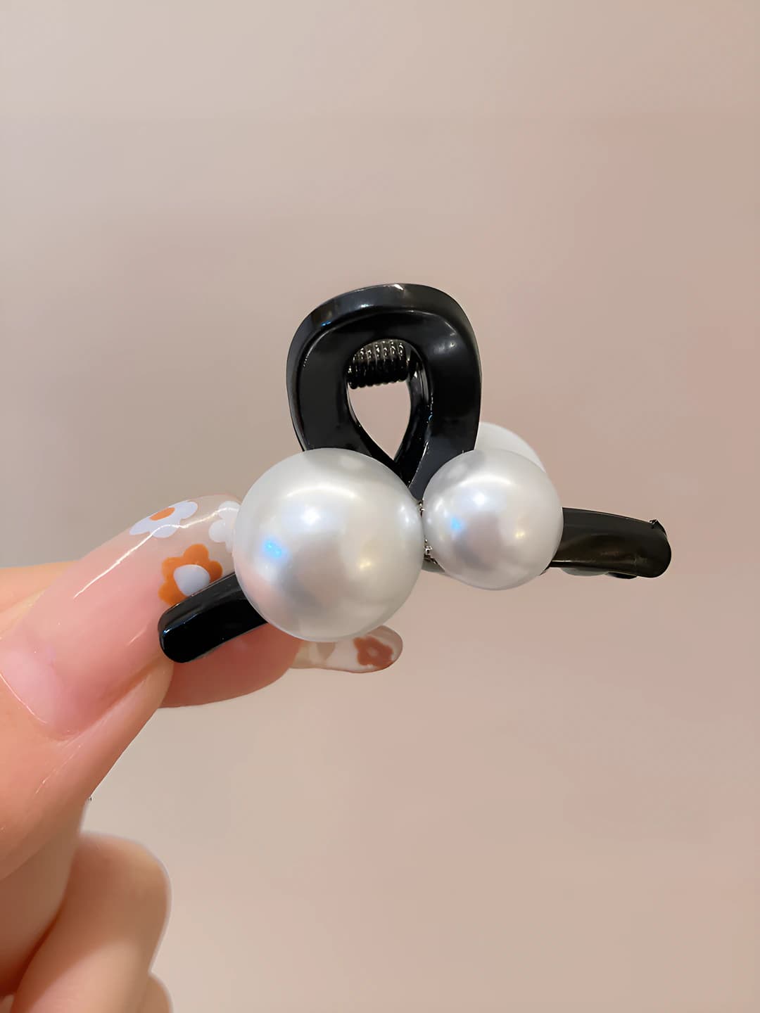 Pearl, ~4.5 cm