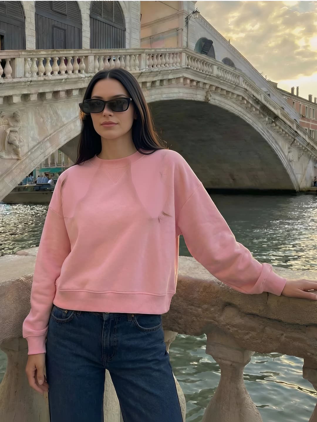 Women's crewneck sweatshirt, A-line fit, long sleeve, solid colour, retro style