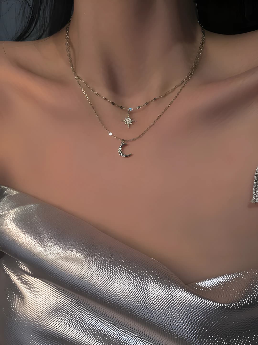 Two-layer necklace for women with star and moon design element, 2026, Japanese-Korean style, sweet and fresh, gold plated, musical note shaped pendant