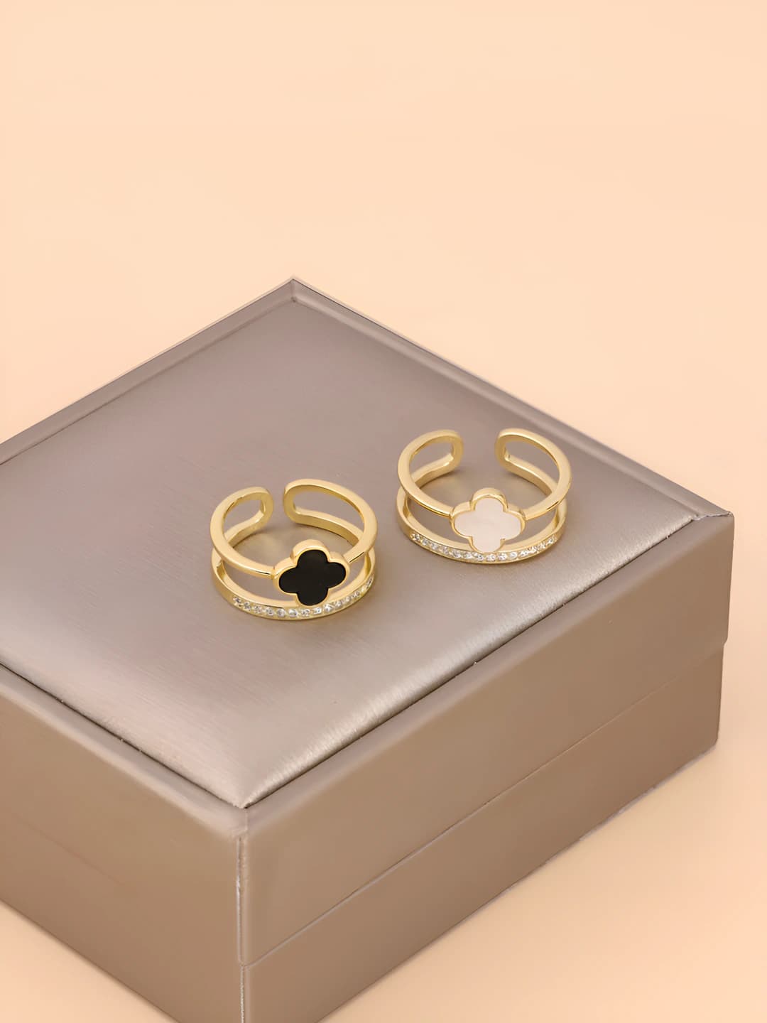 Women's four-leaf clover ring, copper, geometric shape, electroplating, design element: lucky cat, style: luxury