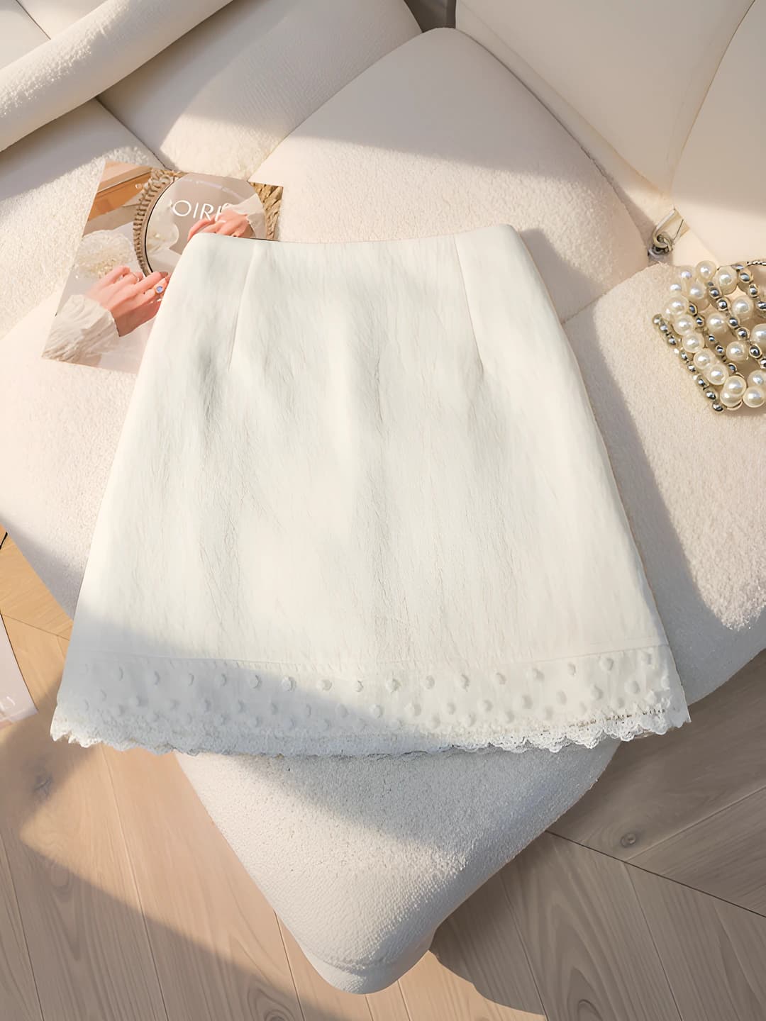 White (with lining)