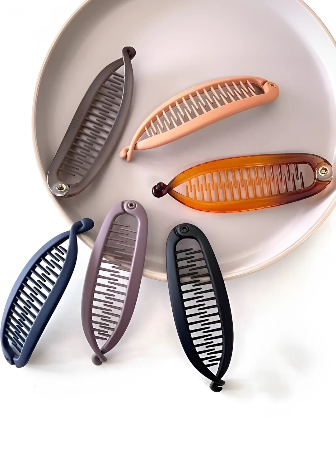 Women's plastic banana hair clip with comb, casual style