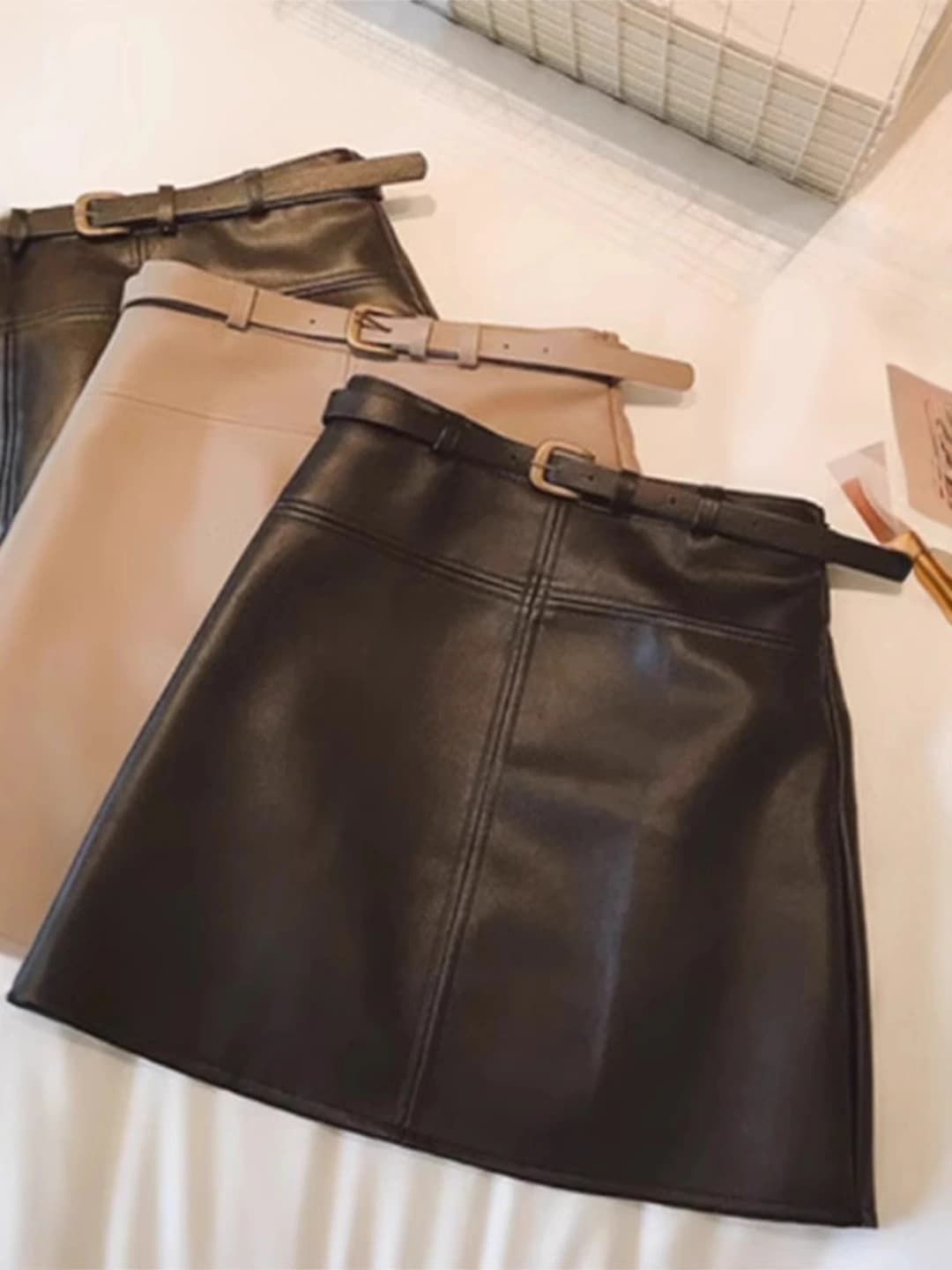 Женская короткая юбка из PU, высокая талия, однотонная, эластичная, прямой крой