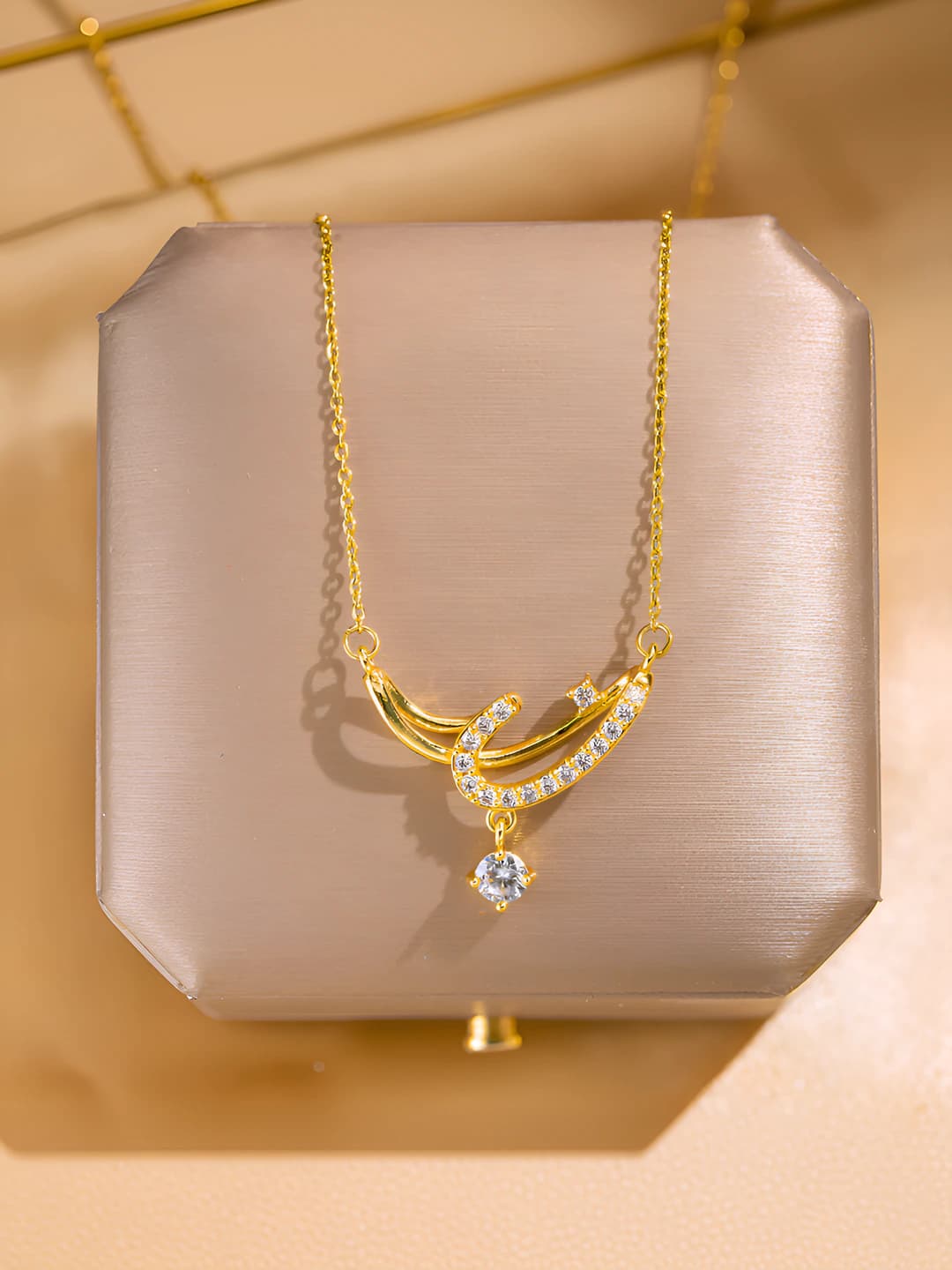 Women's two-layer full diamond titanium steel necklace with geometric shape, irregular tassels and O-link chain