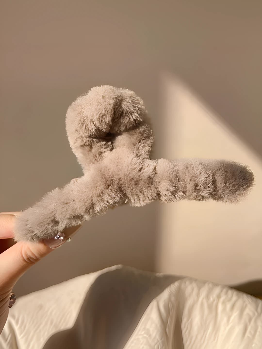 Тёмно-кофейный, мягкий зажим, ~14 см