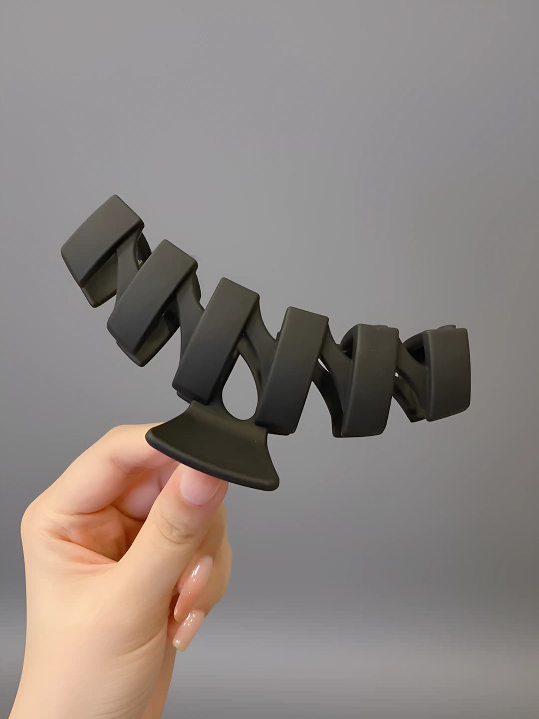 6#Нерегулярный чёрный зажим 11cm