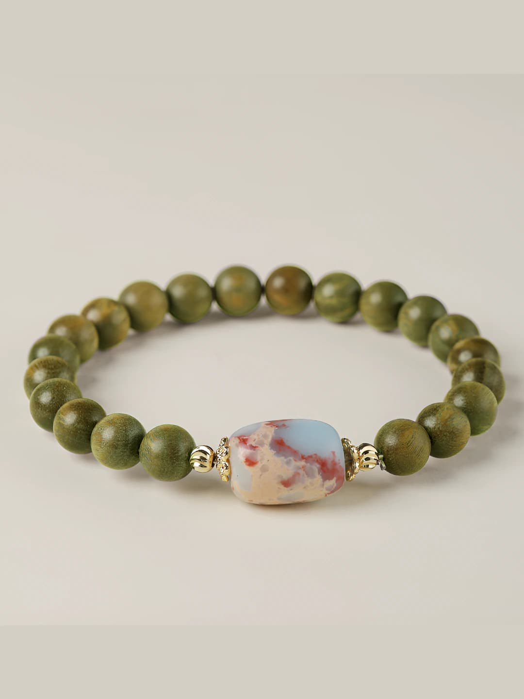 Green sandalwood, B'an guang variant