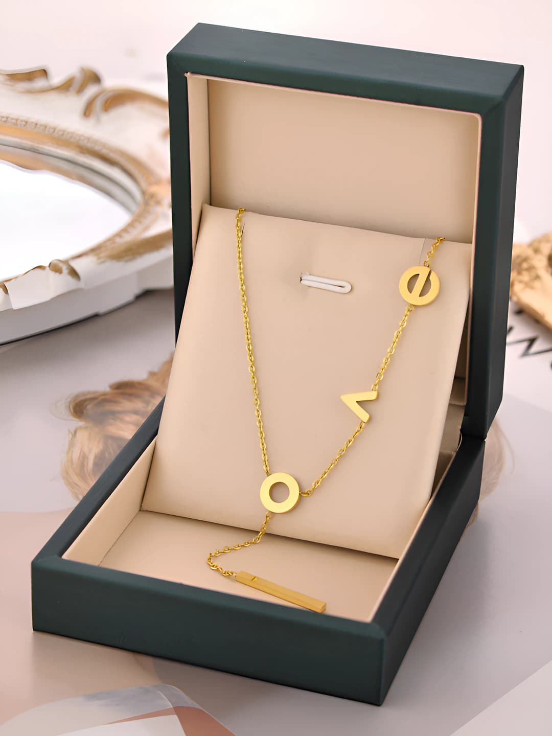 Women's titanium steel necklace with non-fading pendant, Korean style, geometric shape, O-chain, design elements: golden toad and fortune symbol