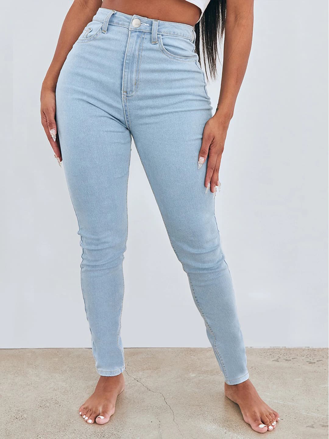 Women's plus size stretch jeans, mid waist, trousers, 68.5% cotton, 25.7% polyester, 4.3% viscose, 1.5% spandex