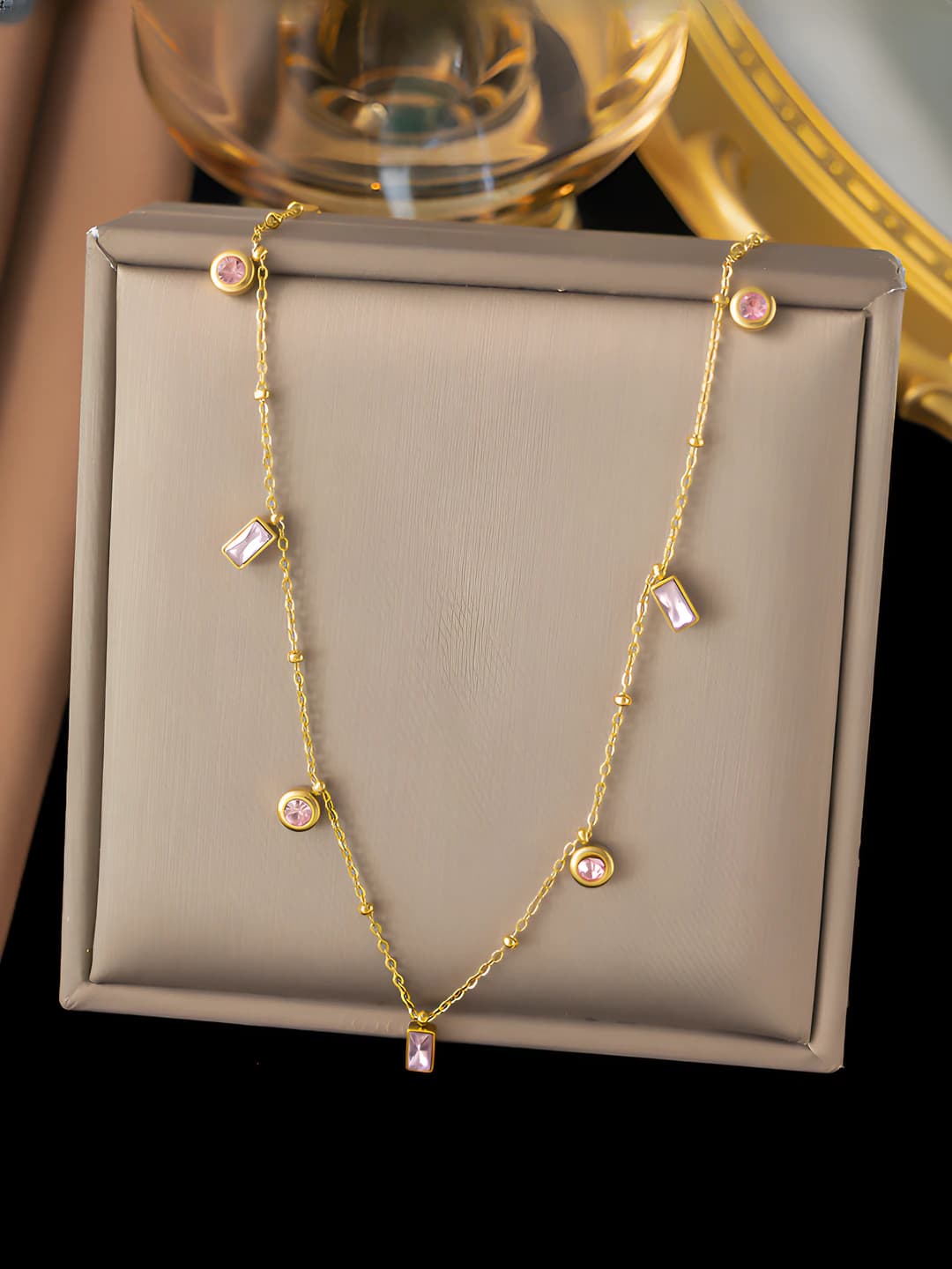 Women's titanium steel chain necklace and bracelet with square and round pendant in pink-purple tones, 18K gold plated, non-fading