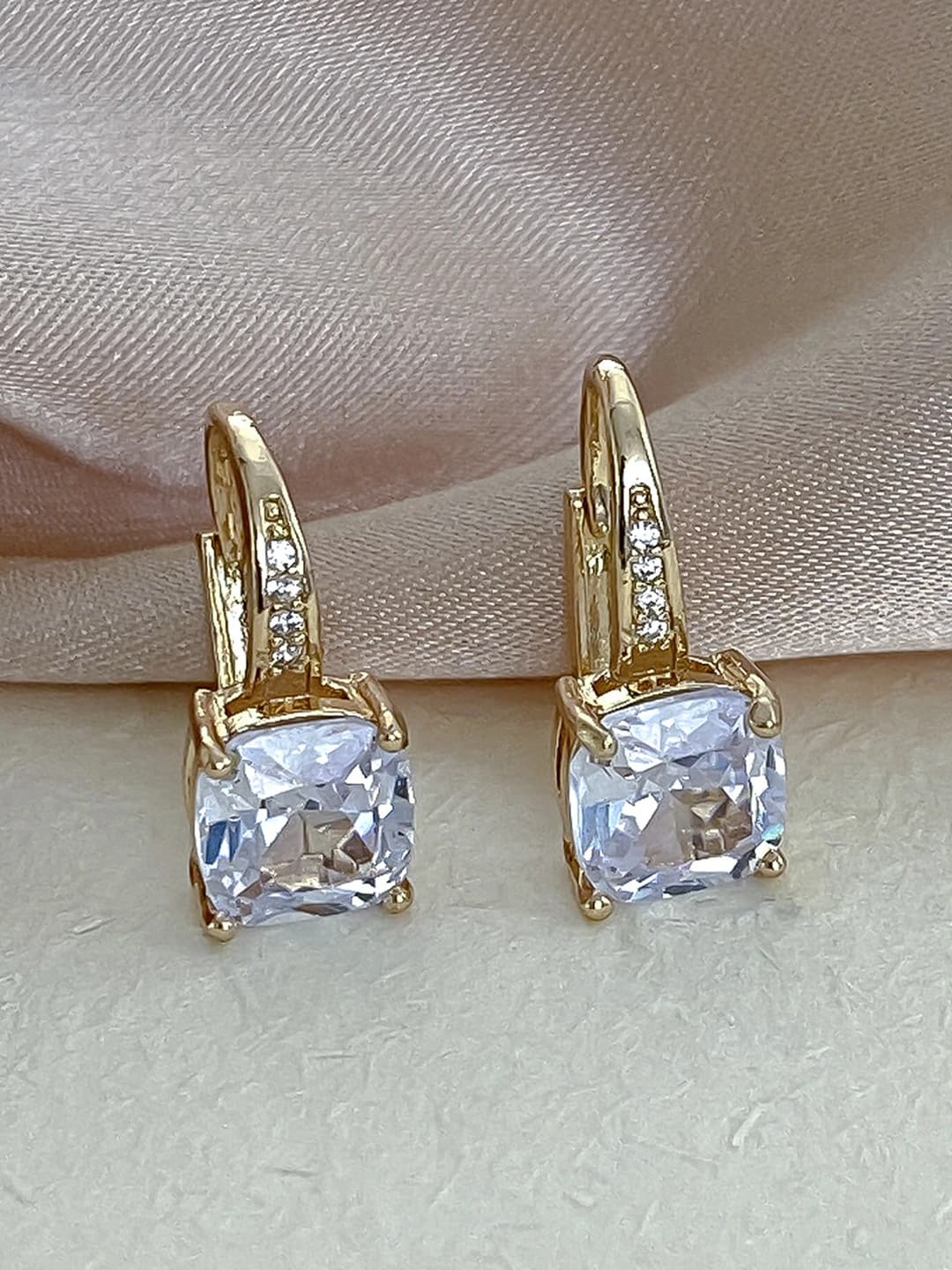 Gold-White