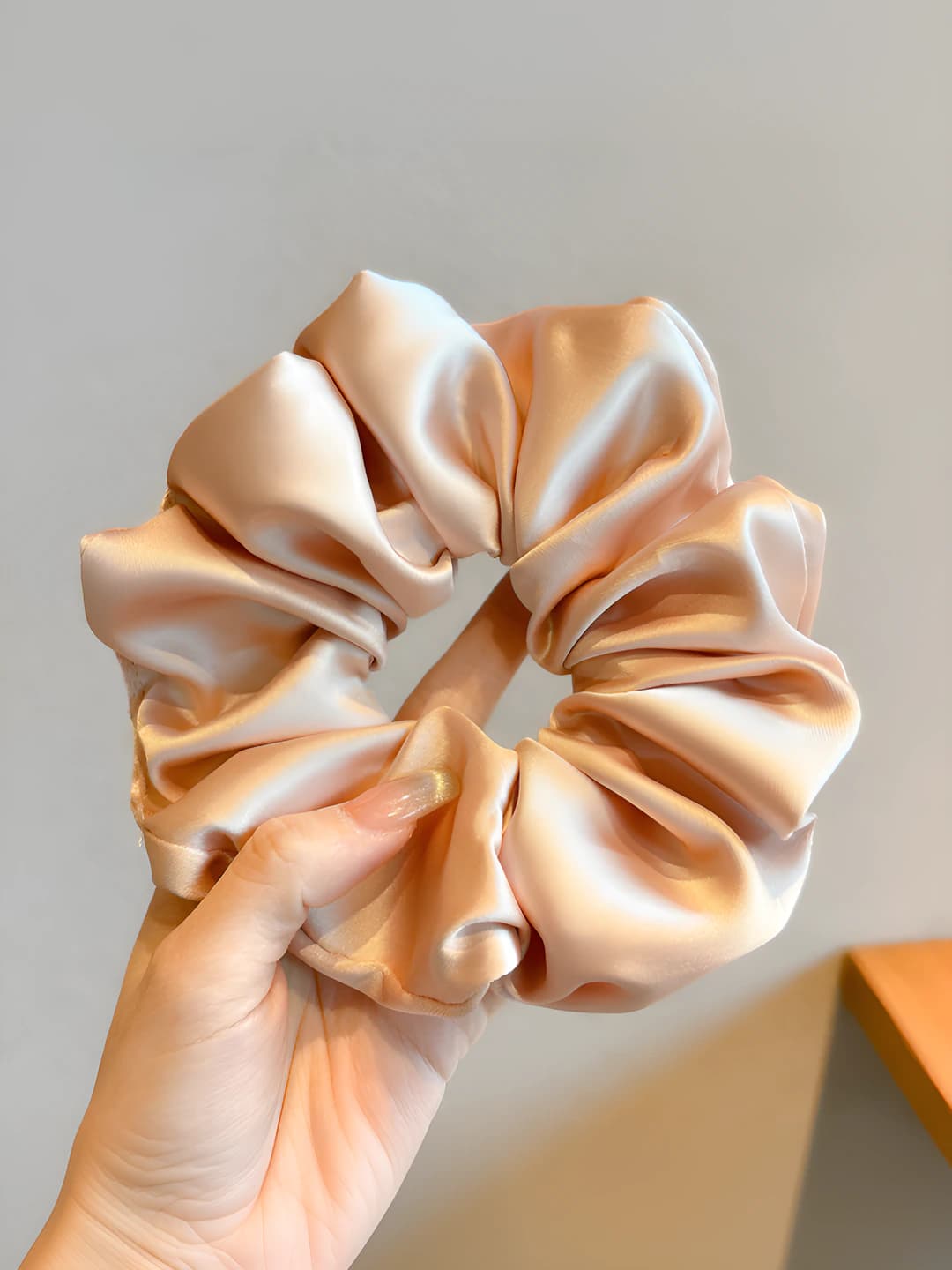 3# Large champagne (approx. 15 cm)