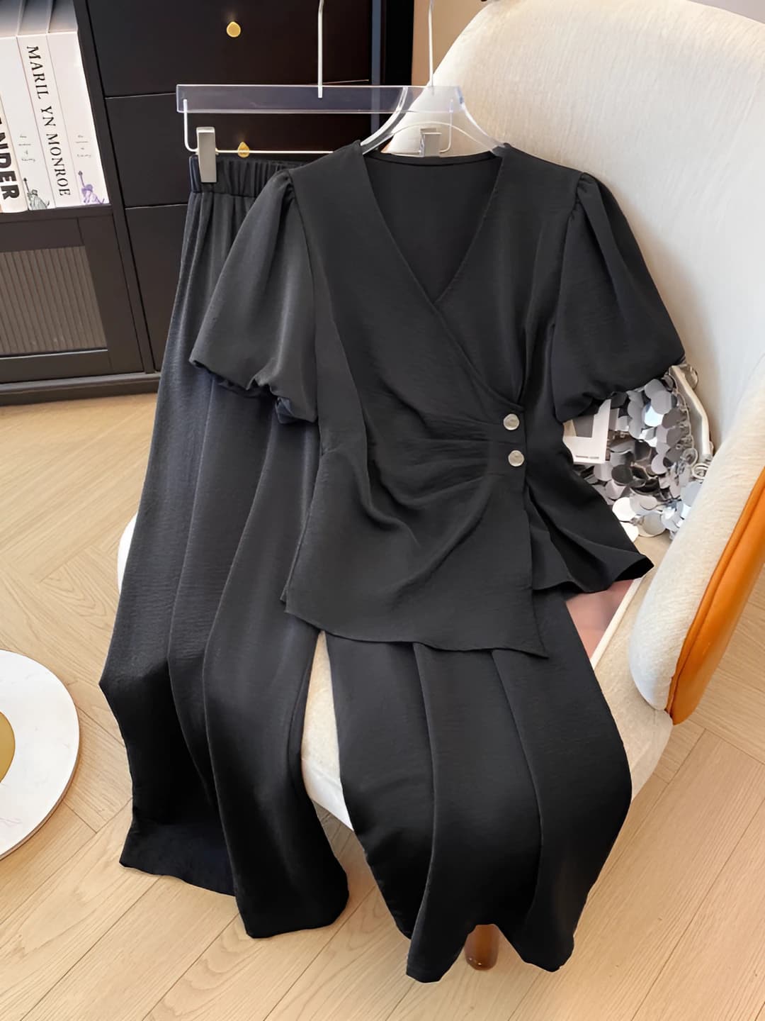 Women's summer crepe set: slimming wide-leg trousers and high-waist t-shirt
