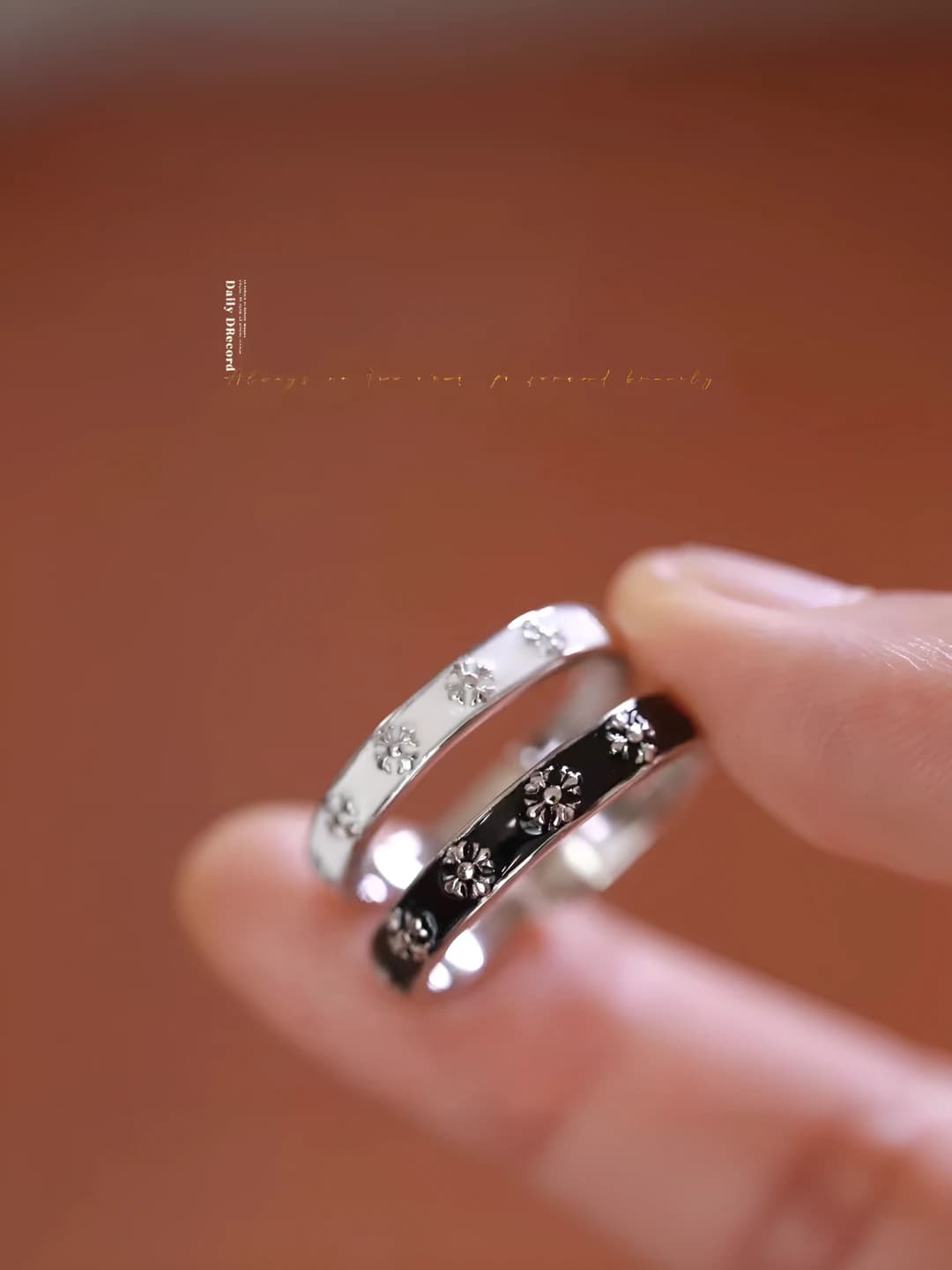 M121 white + M122 black rings 2 pcs