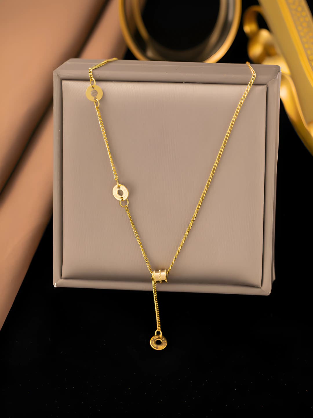 XLH1106 Gold