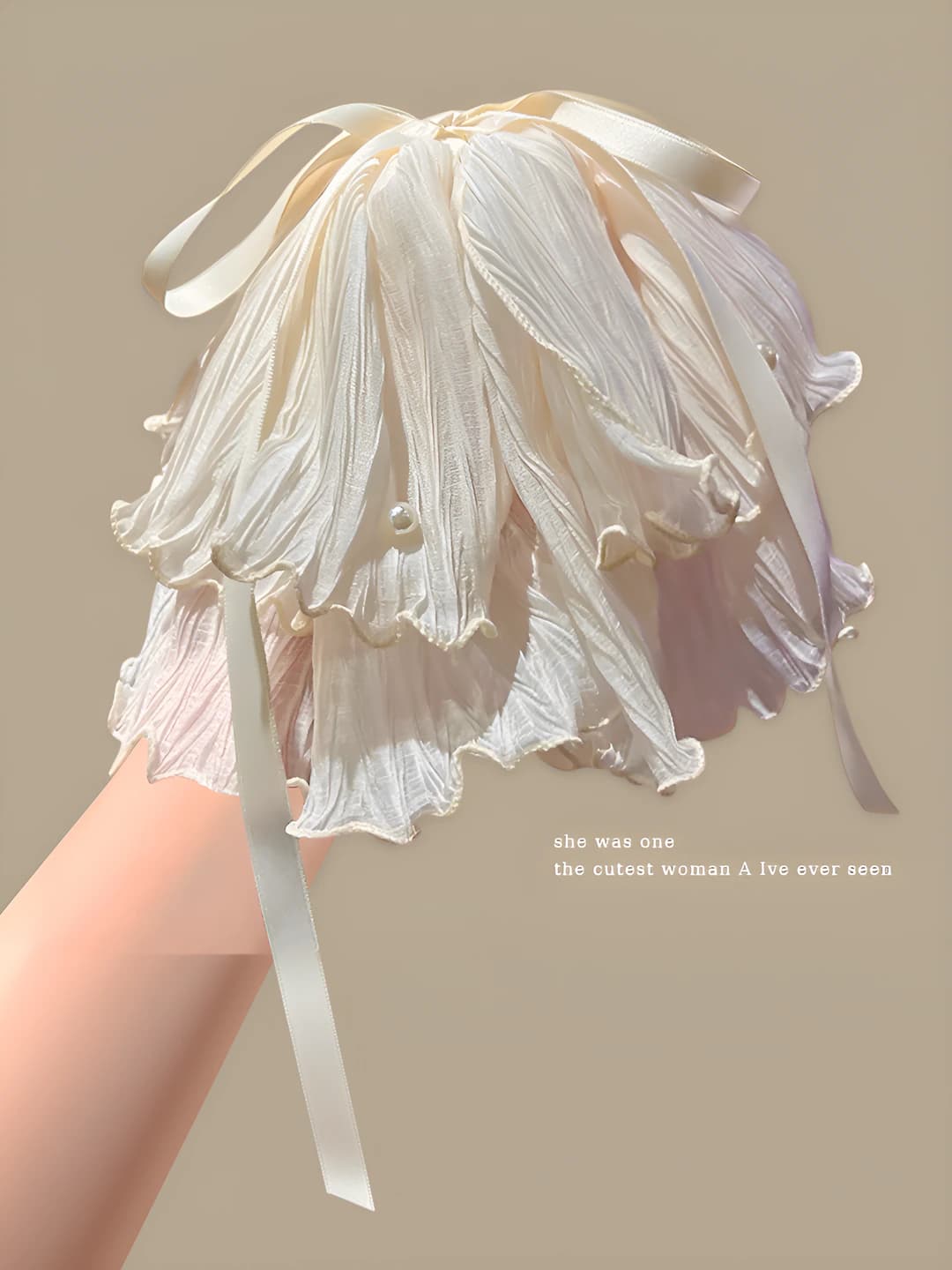 Beige, 4 cm, ribbon 17 cm, bow 18 cm