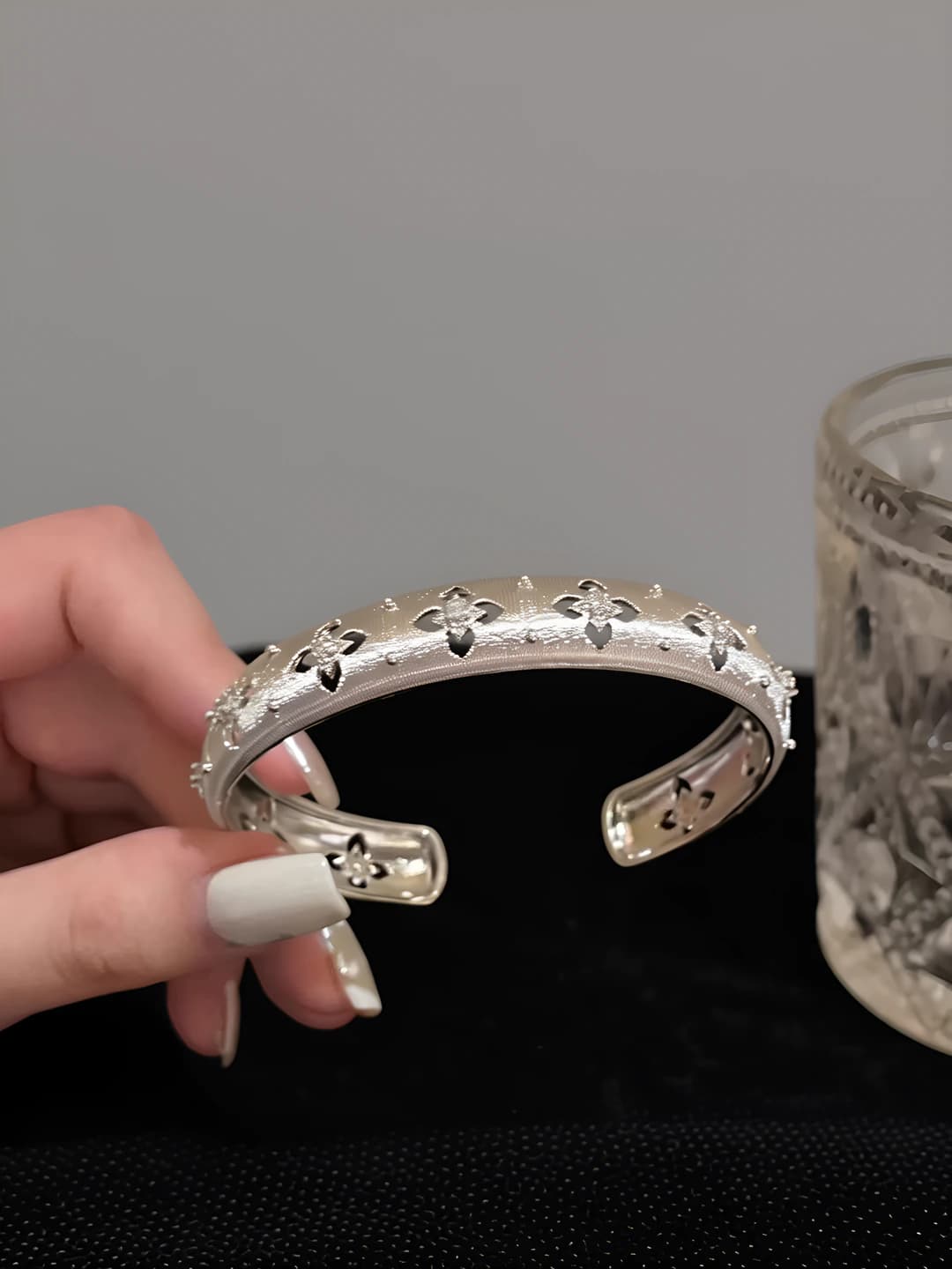 Серебряные цветы браслет