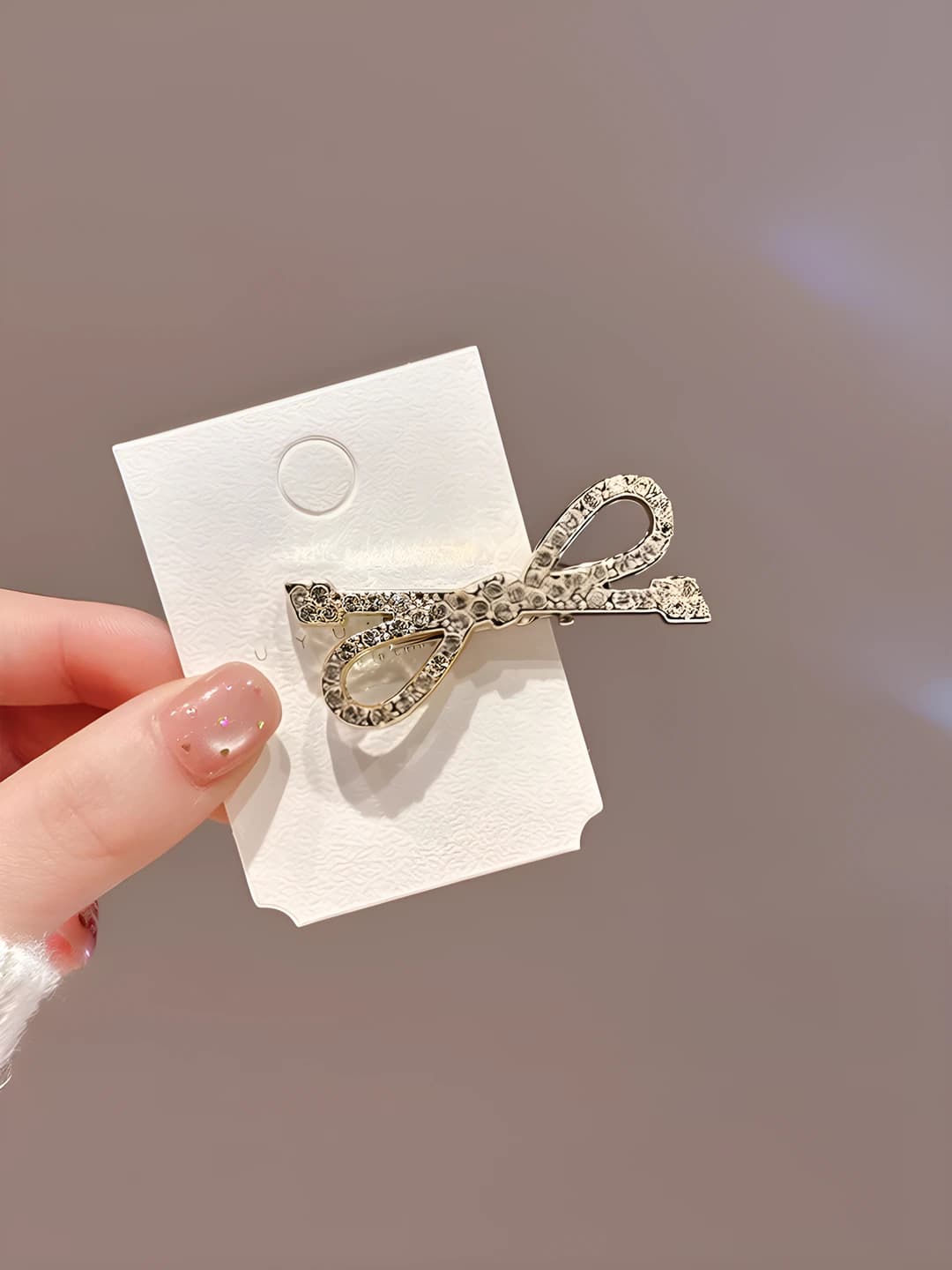 2# Gold bow clip - 1 pc