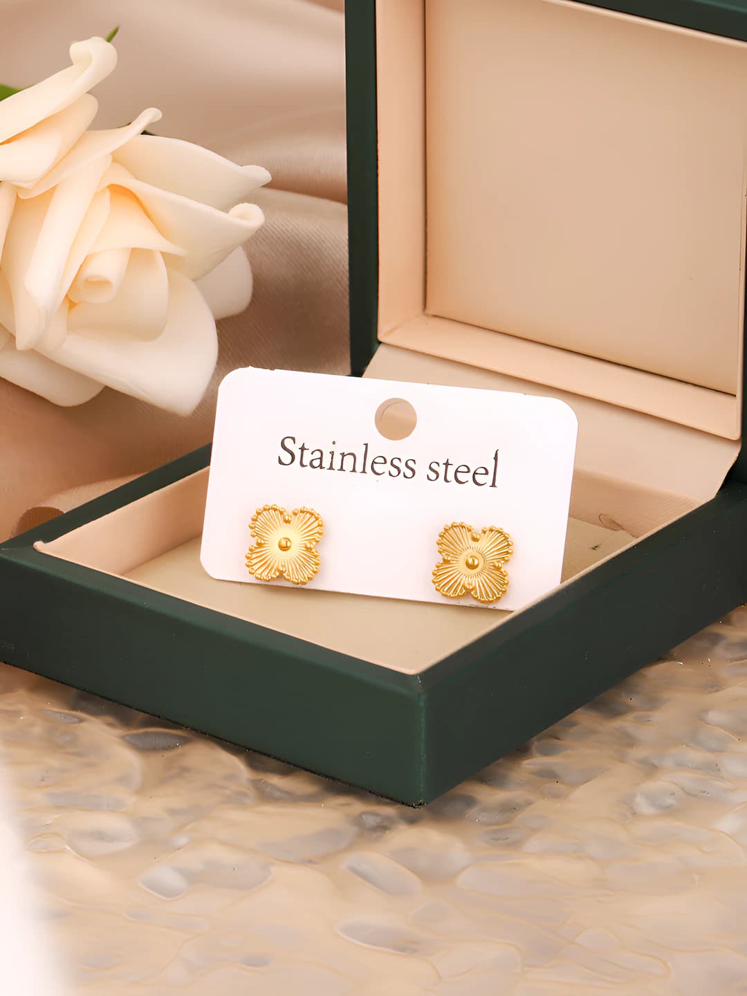 9206-Gold earrings