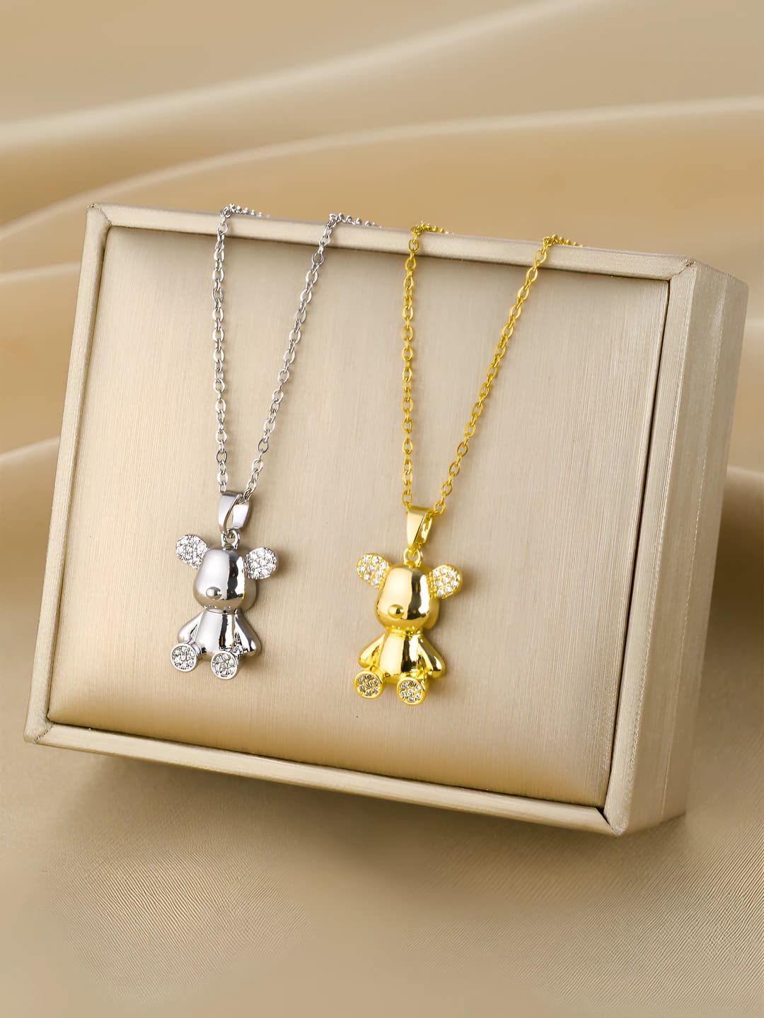 Women's titanium steel chain with real gold plating, zirconia bear pendant, light luxury style short necklace