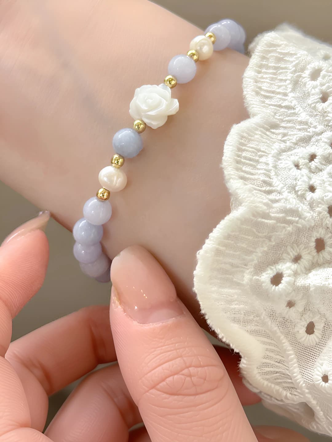 Camellia beads