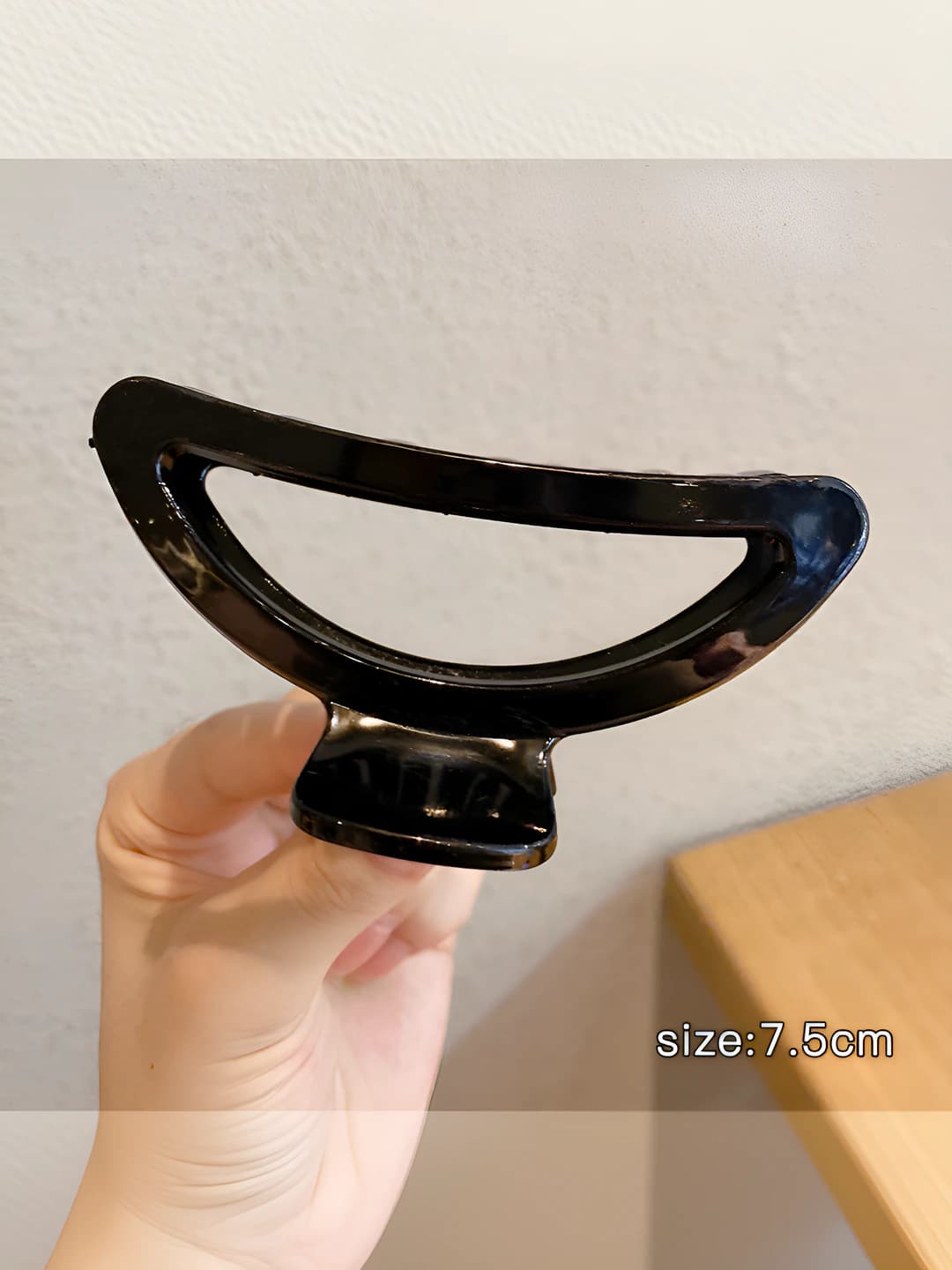 2# Black D-shaped clip