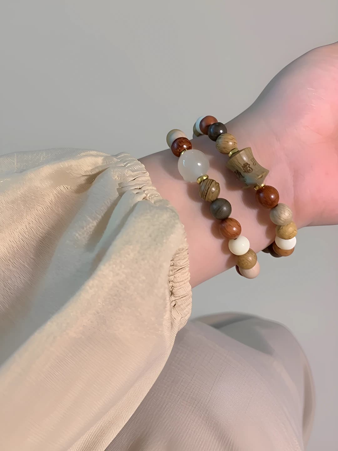 3177 Green beryl, round beads