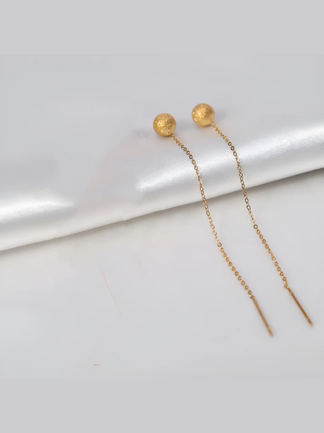 7601 - 5mm matte balls, gold