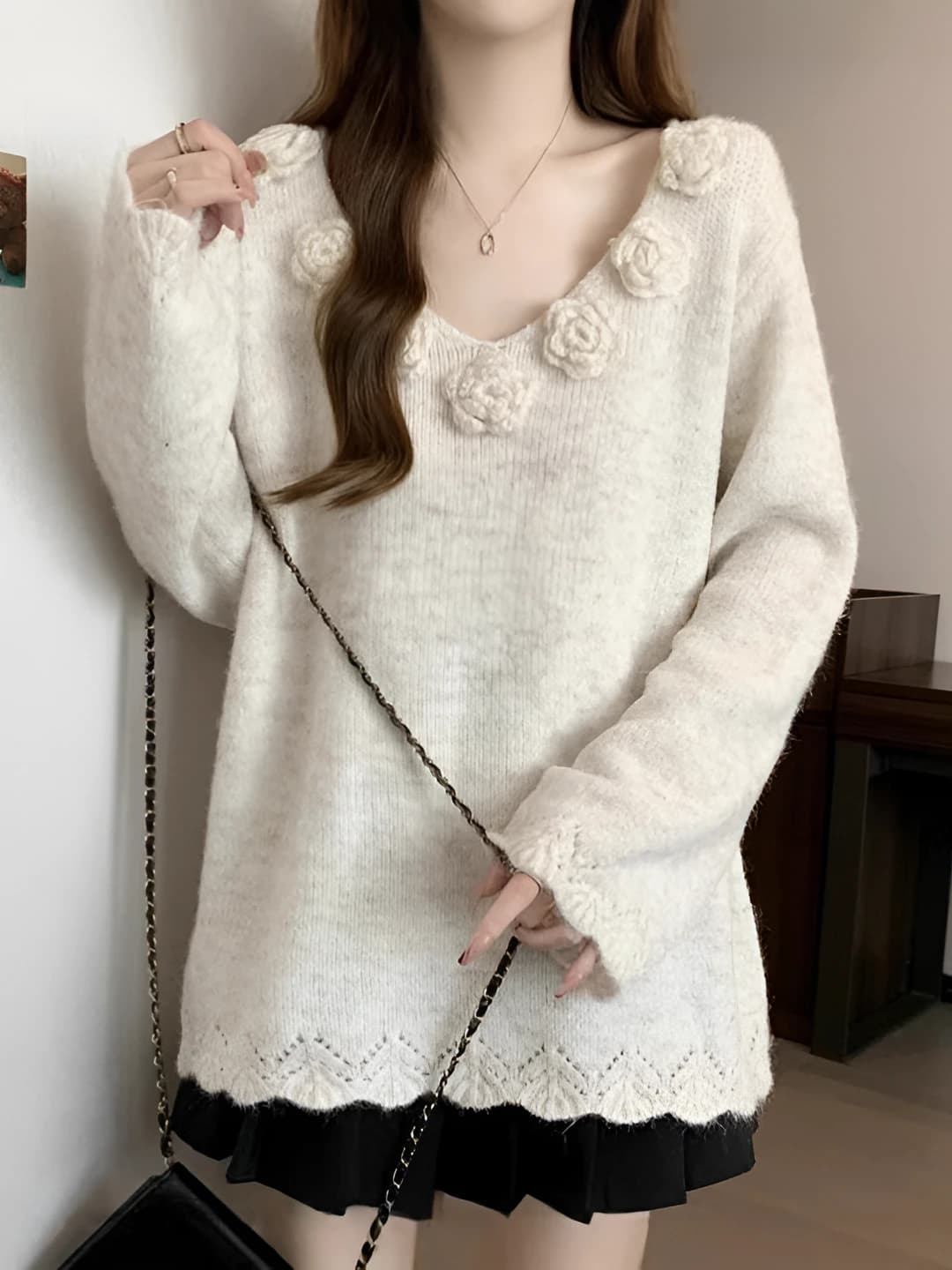 Women's knit top sweater, V-neck, plus size, autumn-winter 2026, thick, mid-length, 3D flowers, loose fit