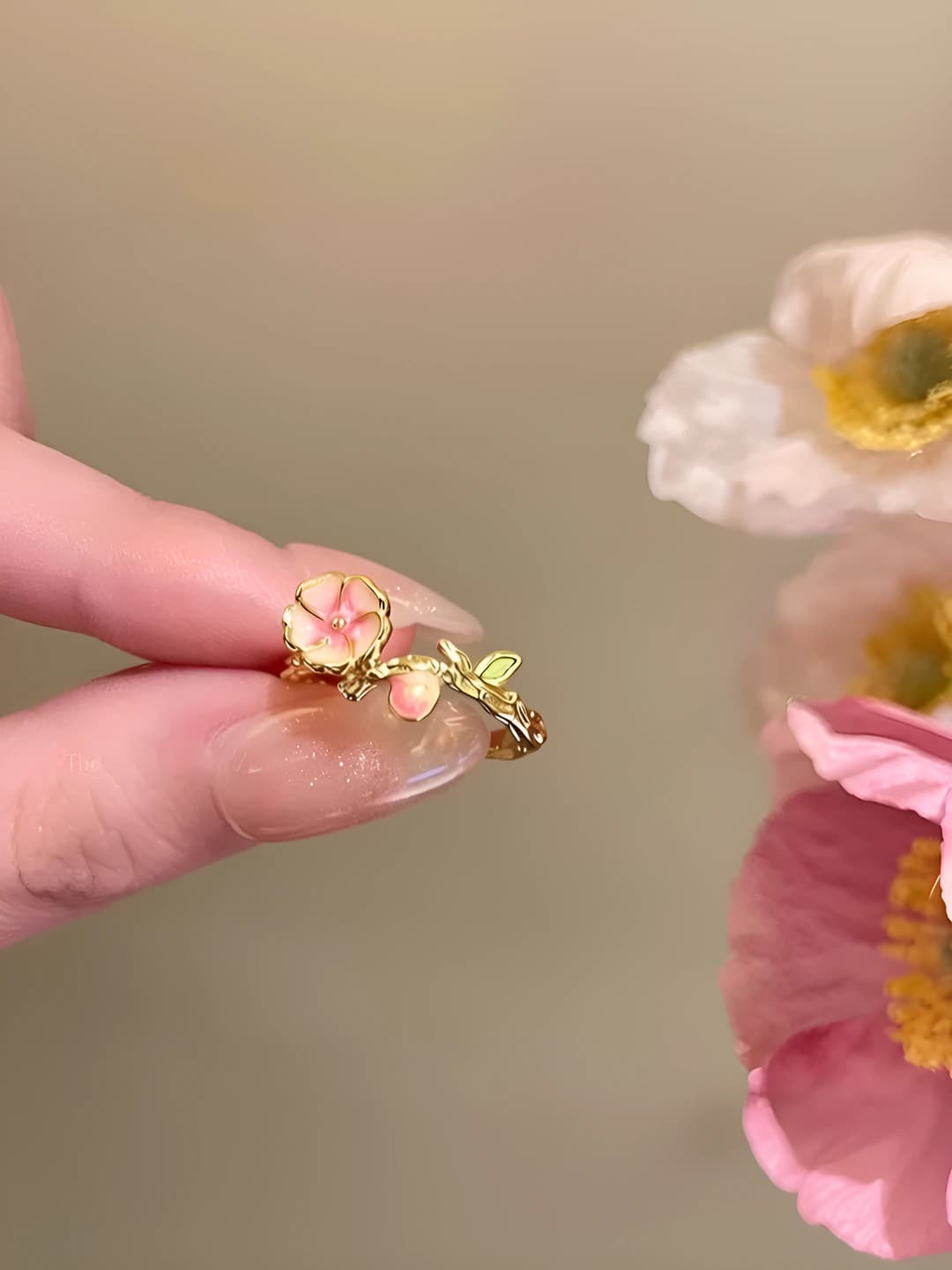 Pink rosebud ring