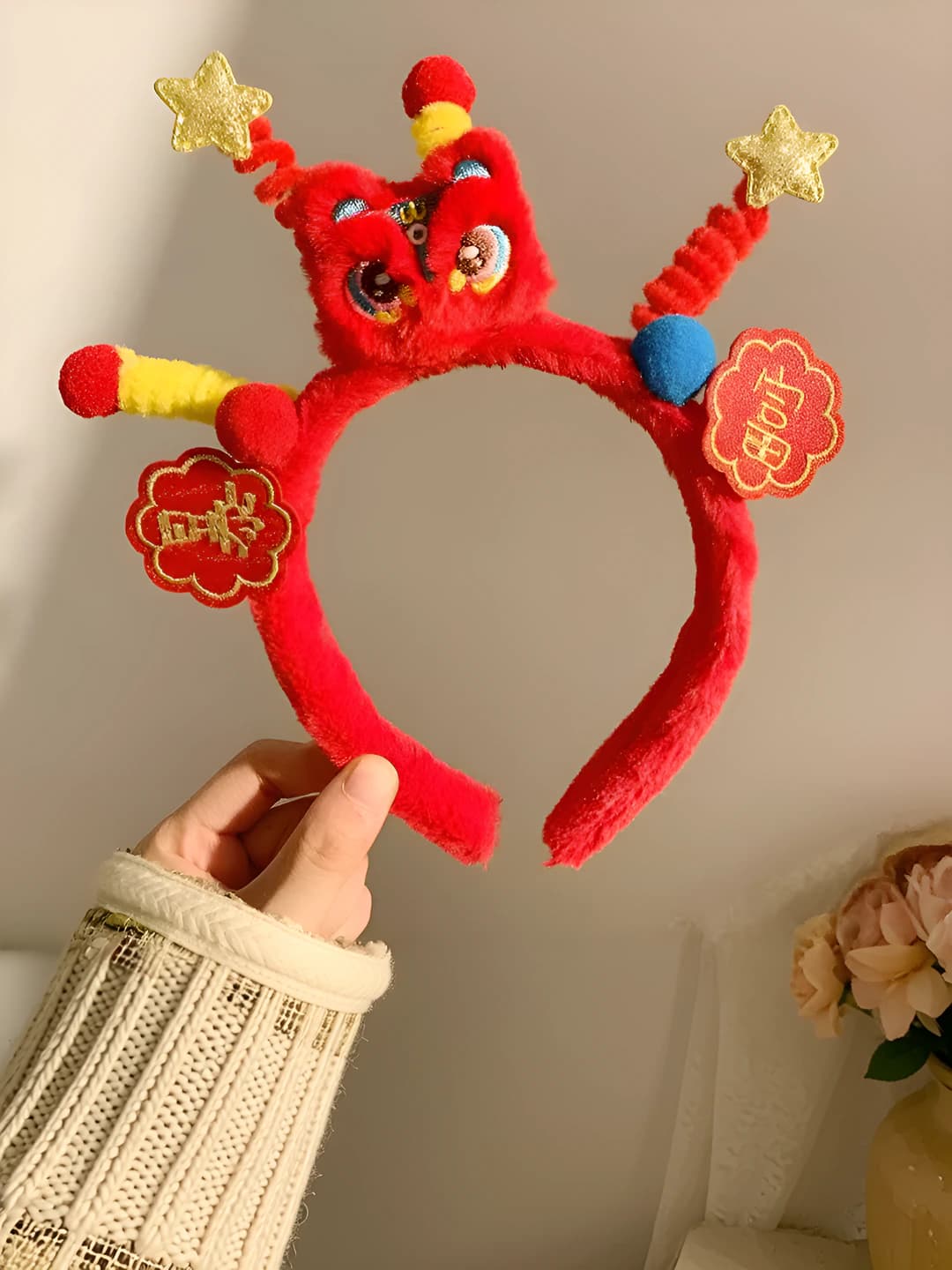 Fluffy lion headband [Wealth]
