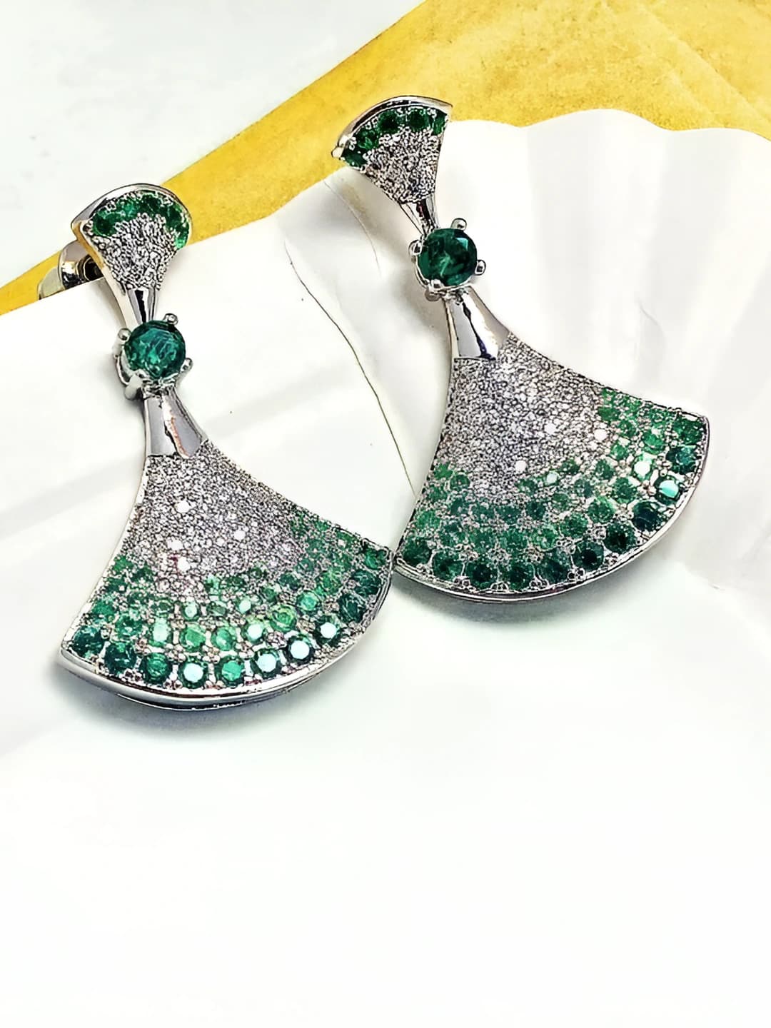 White gold, diamond