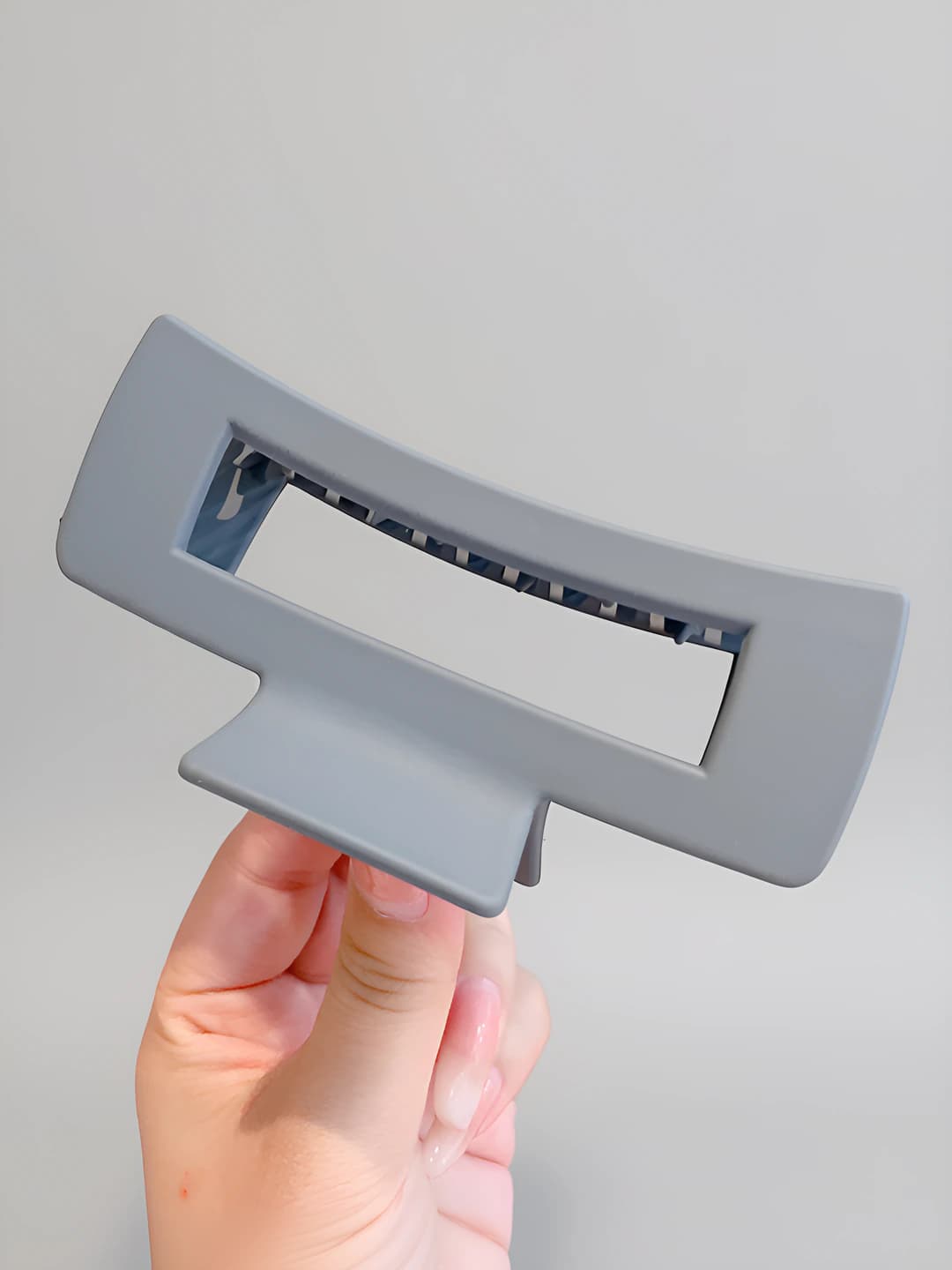 6# Grey-blue square clip